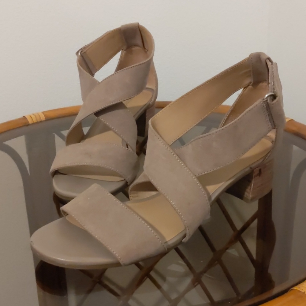 Naturalizer Nude Sandal